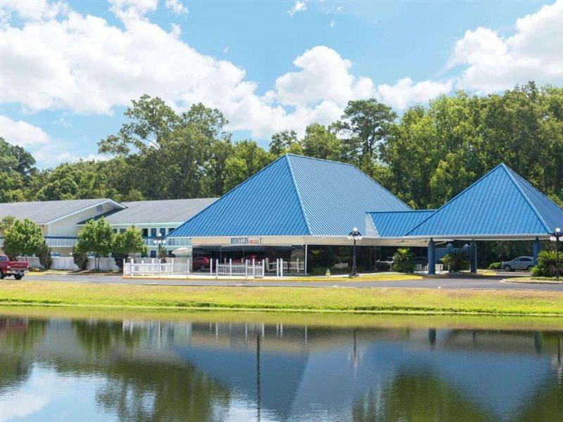 Days Inn By Wyndham Savannah Airport Exteriér fotografie