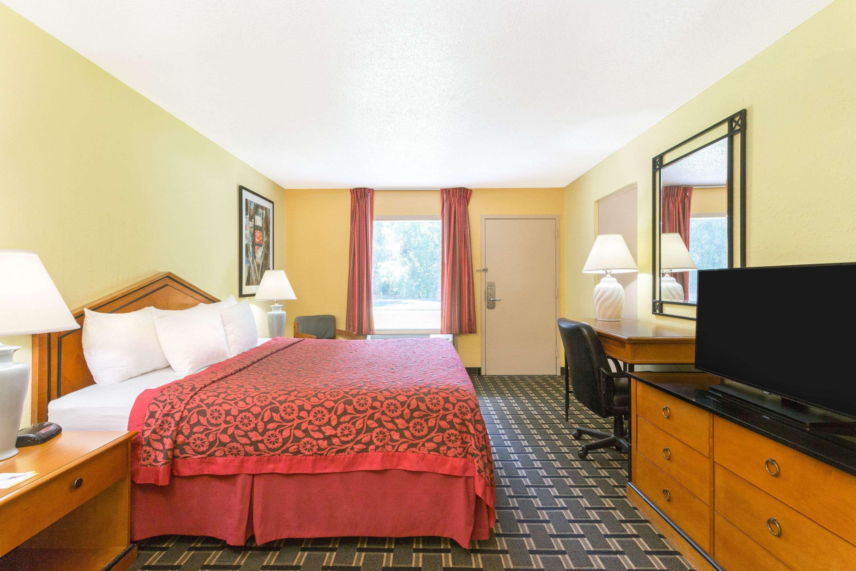 Days Inn By Wyndham Savannah Airport Exteriér fotografie