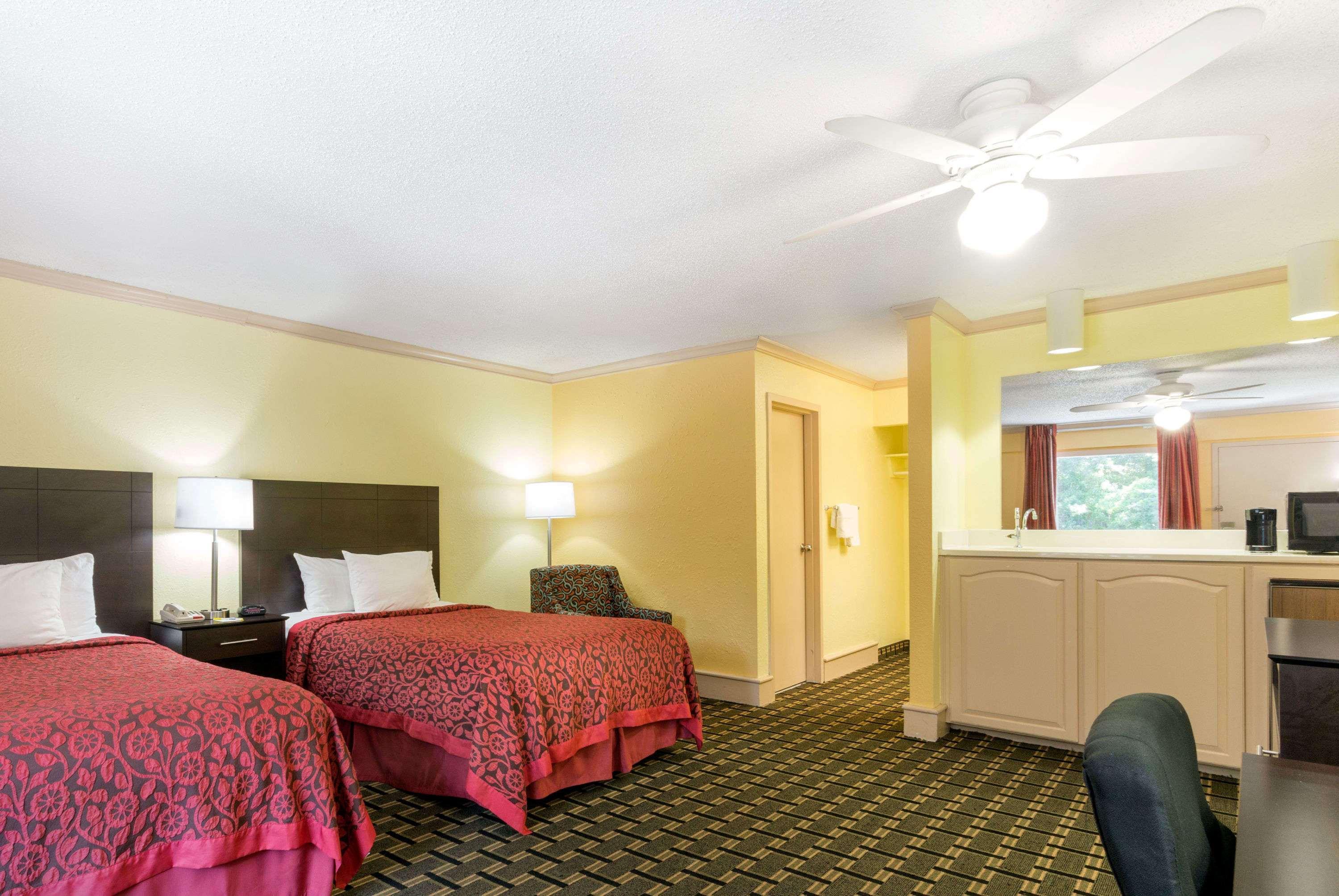 Days Inn By Wyndham Savannah Airport Exteriér fotografie